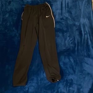 medium nike